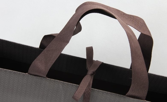 Silk Screen Printing Personalized Paper Bags Formal Wear Suit Luxury Paper Bags