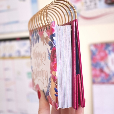 Colourful Offset Printing Desktop Calendar 250gsm-400gsm Kraft Paper Desk Calendar