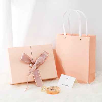 4C 6C Full Color Rigid Cardboard Box Pink Cosmetc Gift Box With Ribbon